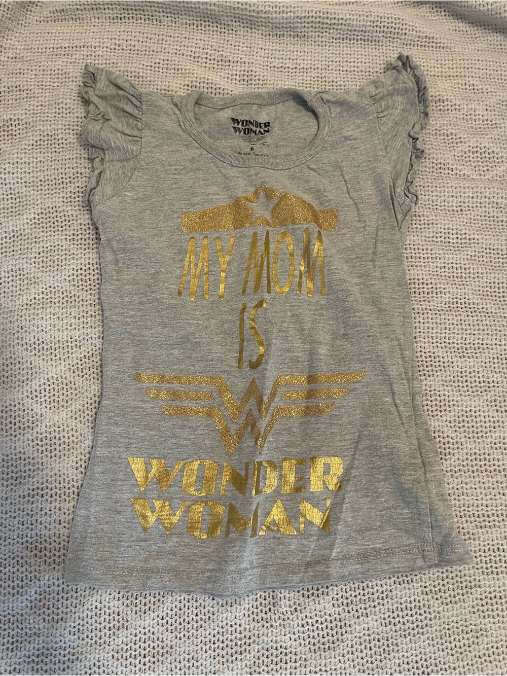 Girls' Gray Short Sleeve Tee with Gold Graphic